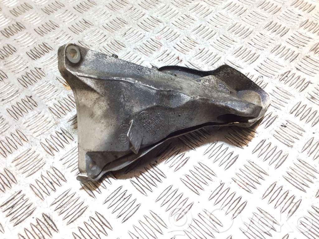 Engine mounting bracket   6764574