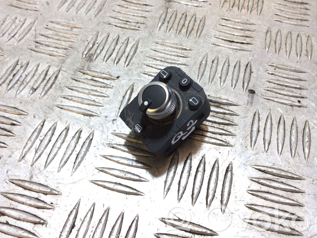 Wing mirror switch   4M0959565S