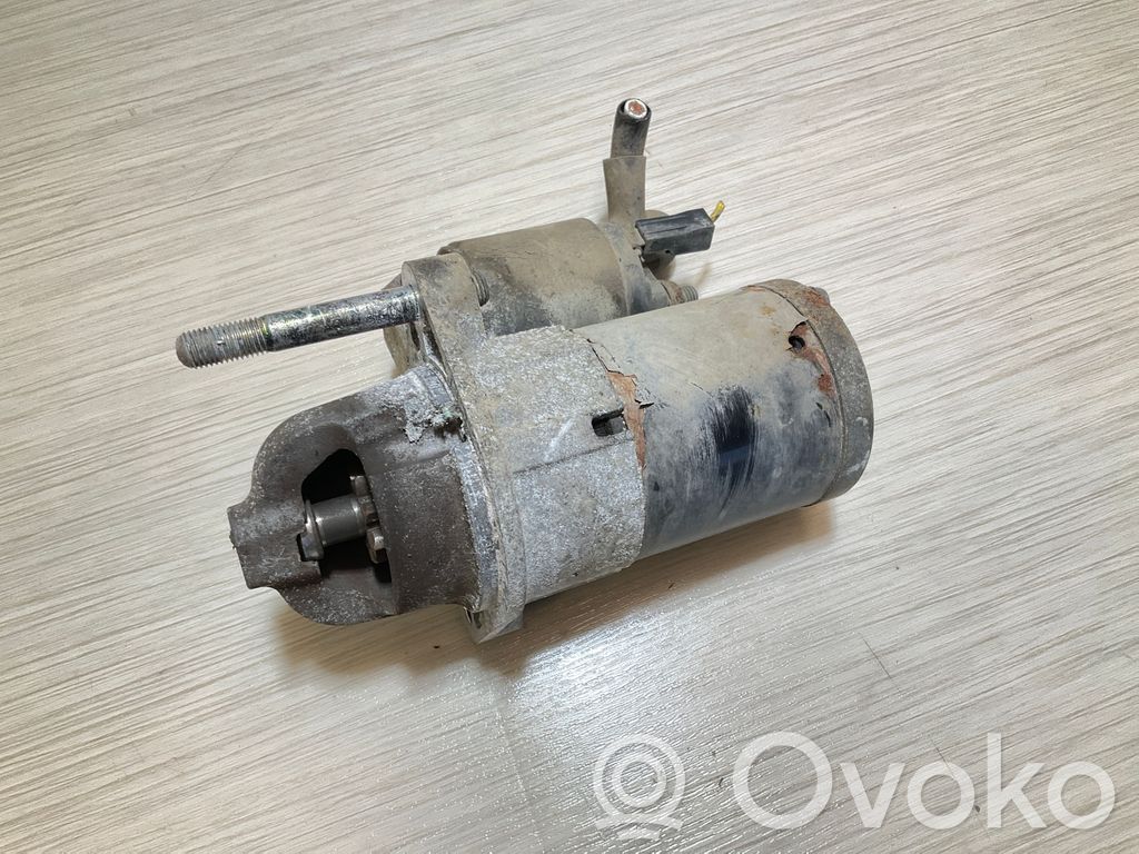 Suzuki Swift I Starteris 