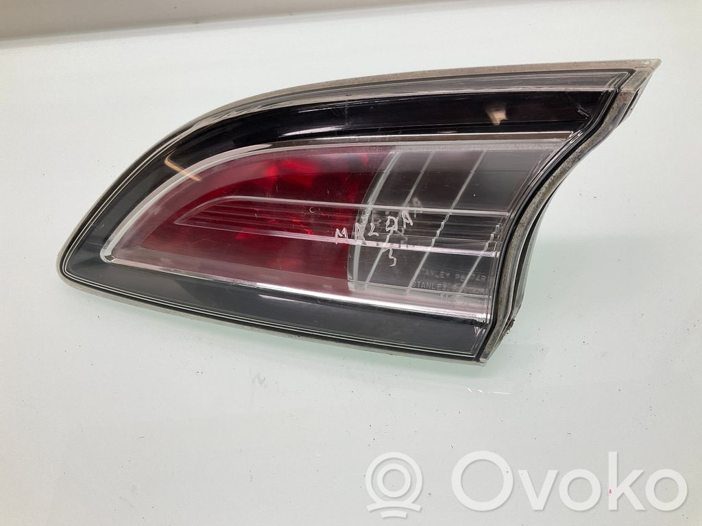 Mazda 3 I Aizmugurējais lukturis pārsegā 