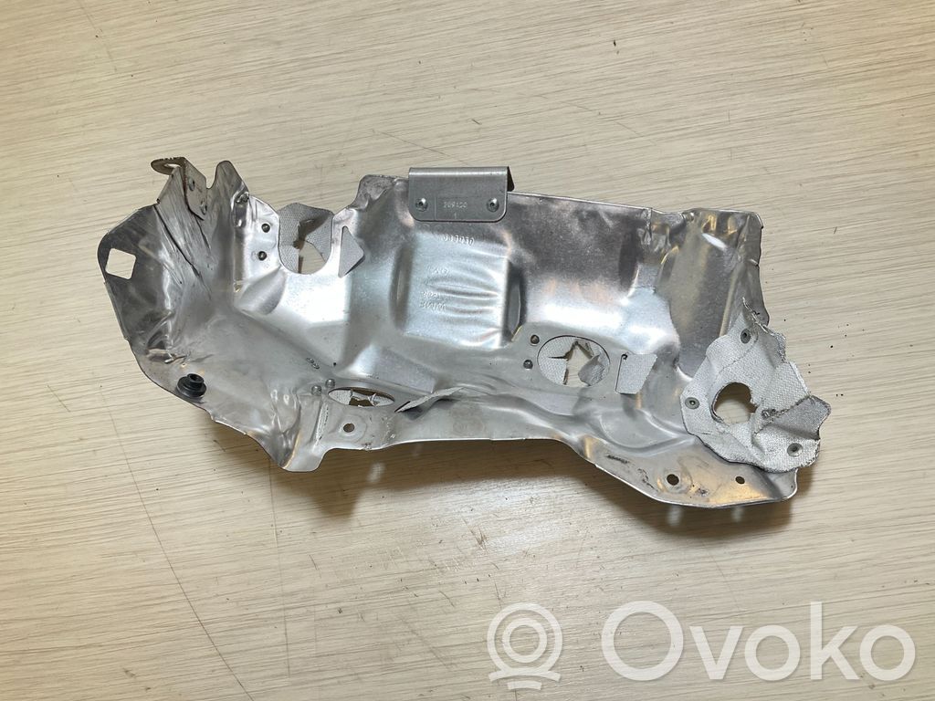 BMW 1 F40 Heat shield in engine bay 