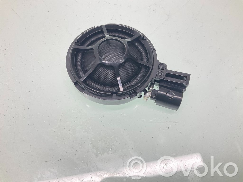 Audi Q3 F3 Altavoz de alta frecuencia en la puerta delantera 