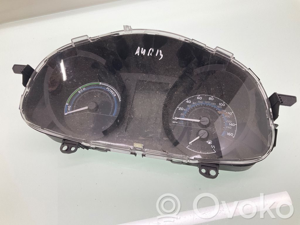 Toyota Auris E210 Speedometer (instrument cluster) 