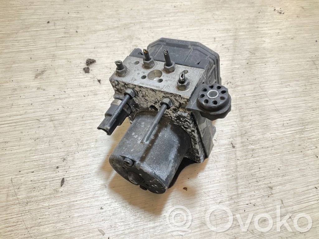 BMW 7 E65 E66 ABS Blokas 