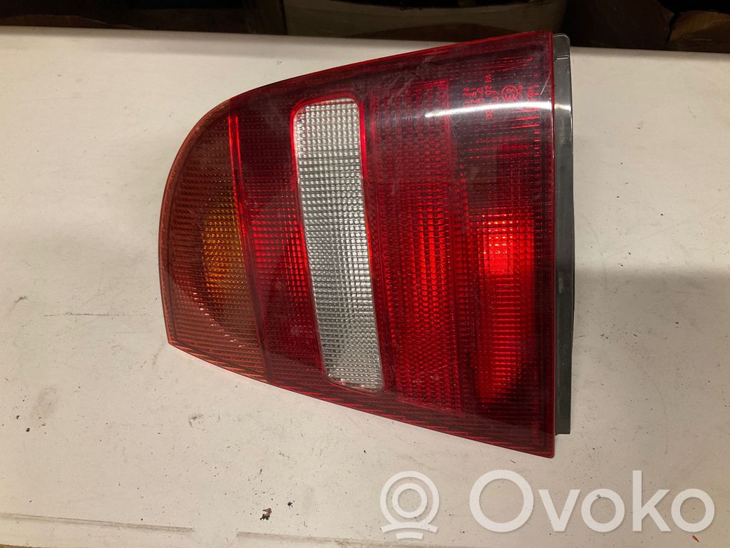 Lampa tylna   1U6945096,1U6945096B,1U6945112A,1U6945112B