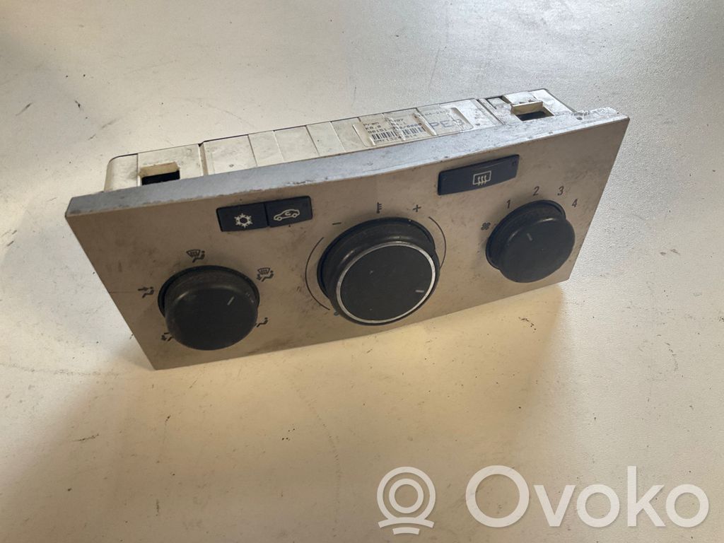 Opel Astra H Panel klimatyzacji 