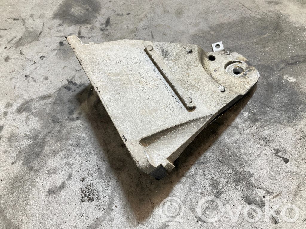 BMW 5 E60 E61 Engine mounting bracket 