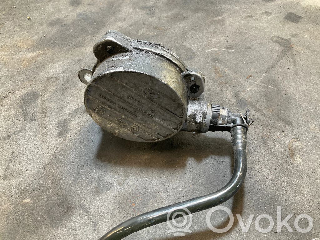 Renault Master II Pompe à vide 