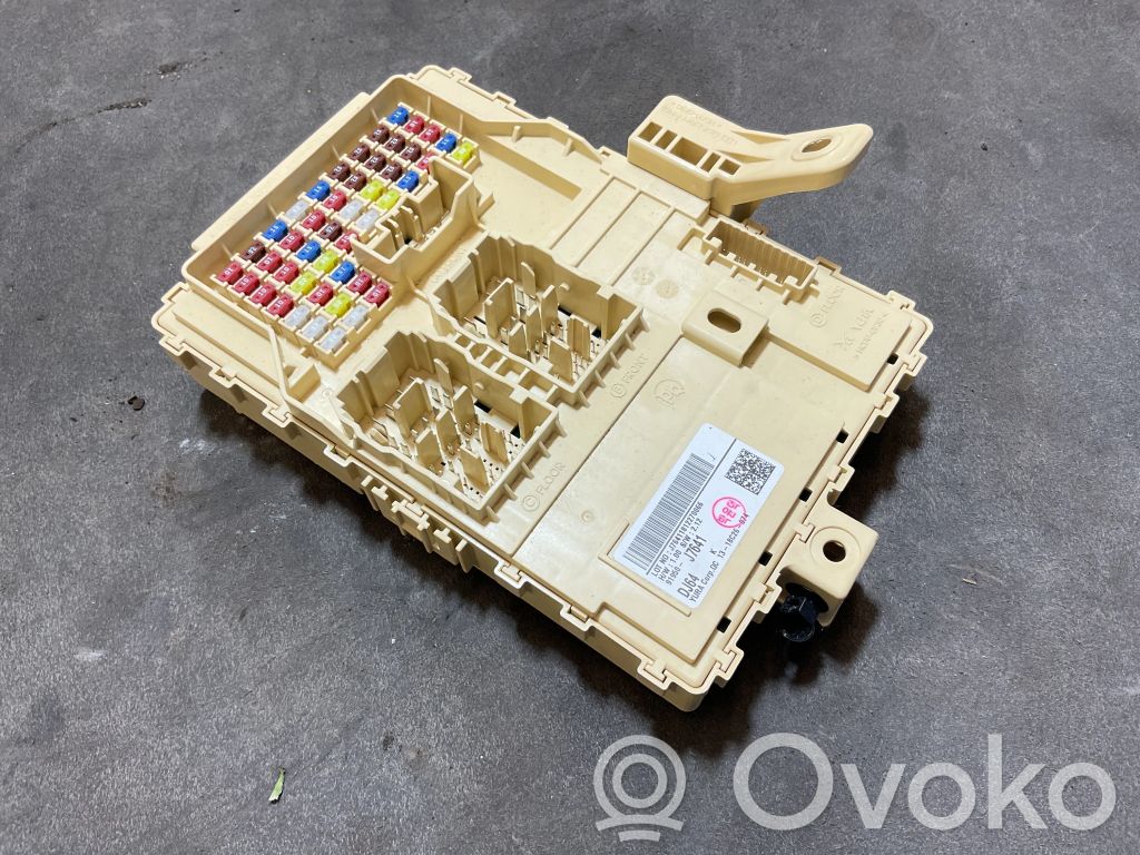 KIA Ceed Fuse module 