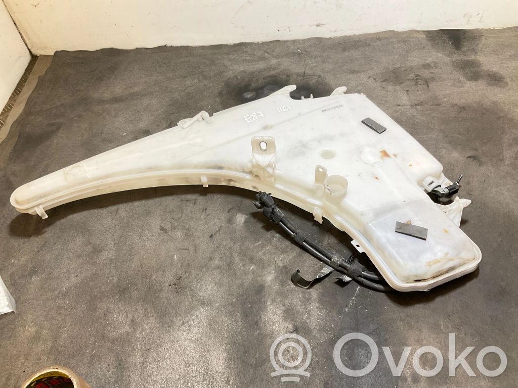 BMW 1 E82 E88 Logu šķidruma tvertne 