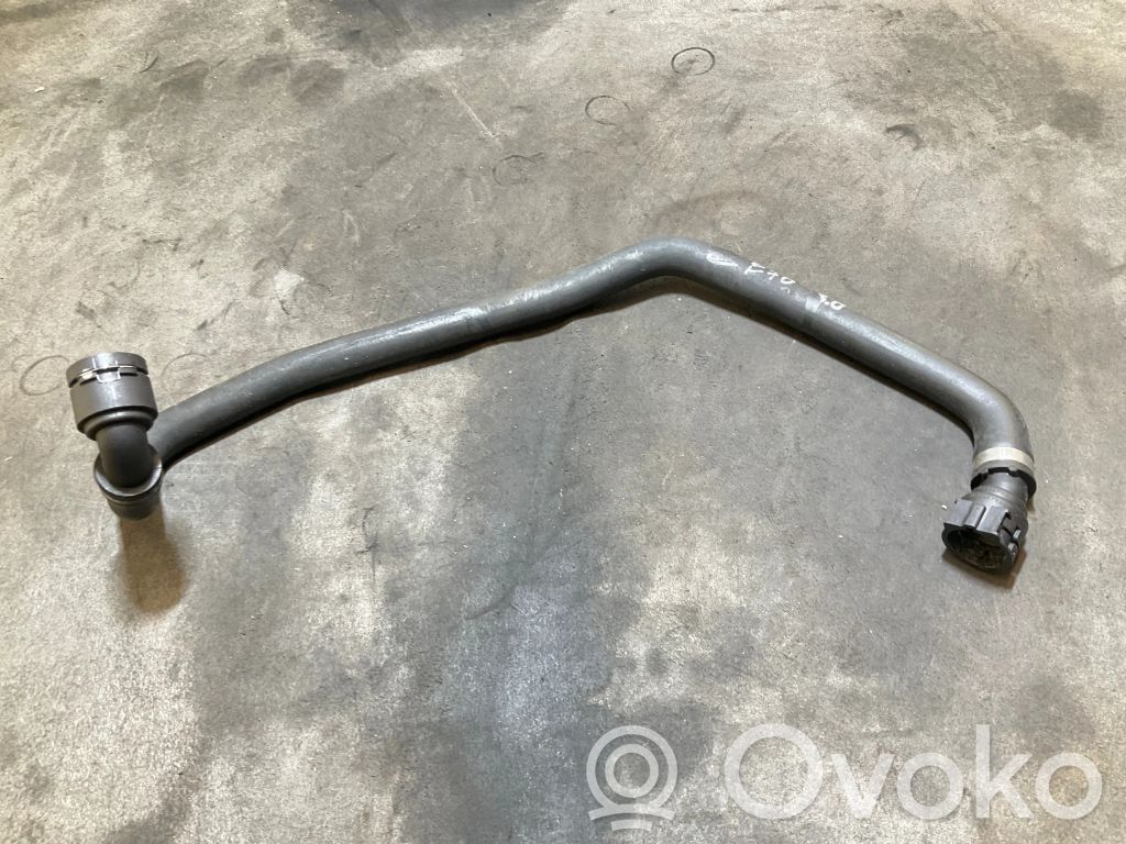 BMW X5 E70 Engine coolant pipe/hose 