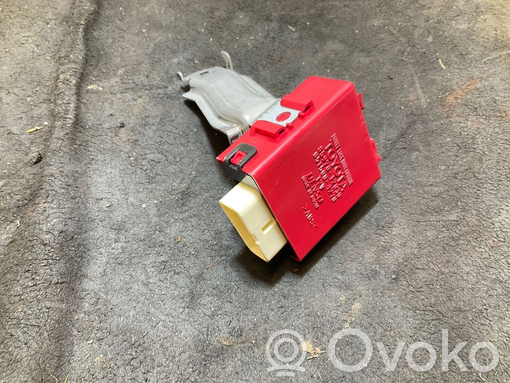 Toyota Auris E180 Inne wyposażenie elektryczne 