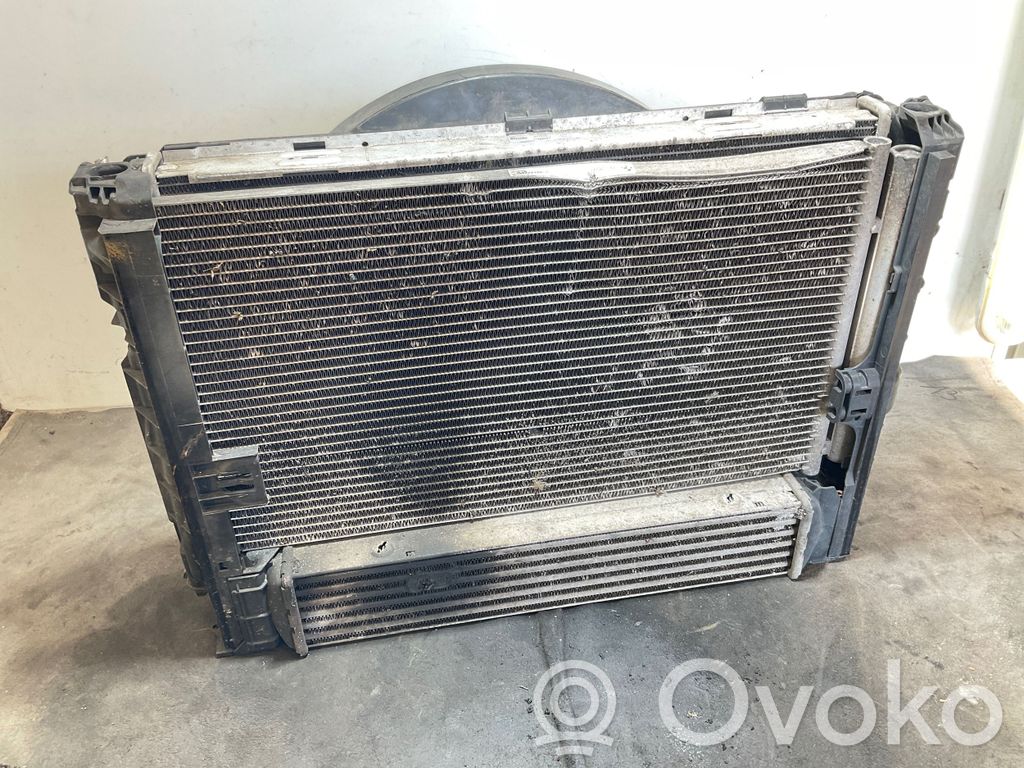 BMW 3 E90 E91 Coolant radiator 