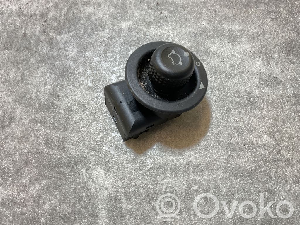 Wing mirror switch   CA6T17B676AA,F0DDB