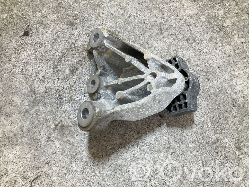 Polestar 2 Engine mount bracket 