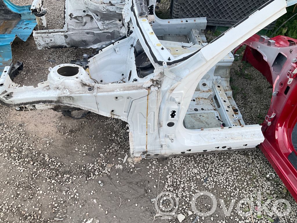 Panel lateral delantero