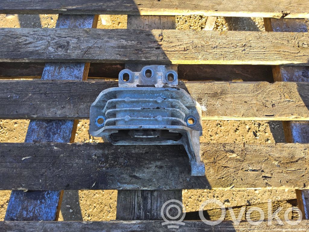 Engine mount bracket   A1S111CC2