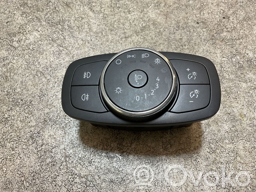 Ford Focus Light switch 