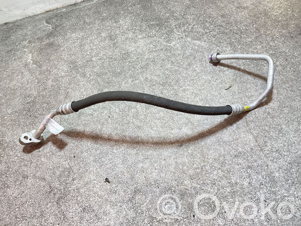 Audi A3 8Y Ilmastointilaitteen putki (A/C) 