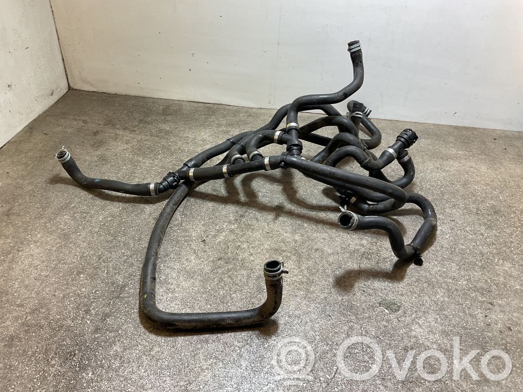 Volvo XC40 Przewód / Wąż chłodnicy 