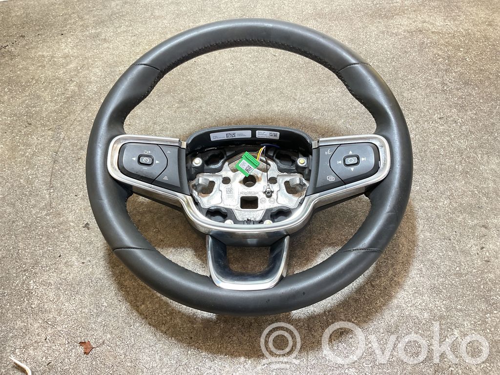 Volvo XC40 Ohjauspyörä 
