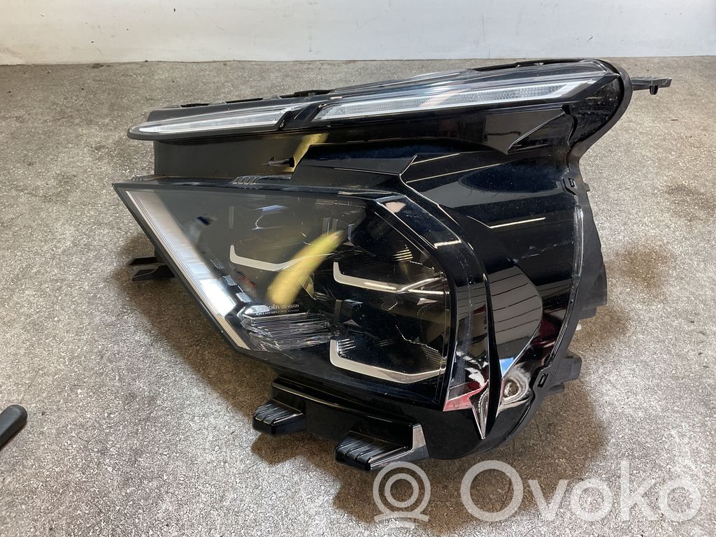 Citroen C4 III e-C4 Phare frontale 