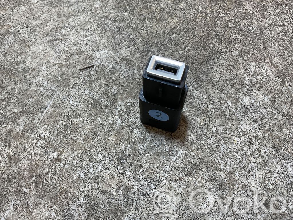 Enchufe conector USB   98217039DX,PLP01A03721,9824334377