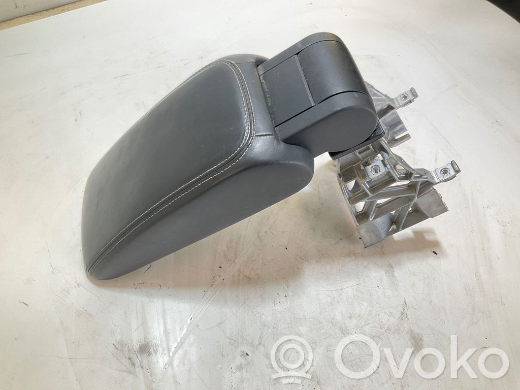 Audi A3 S3 8V Reposabrazos 