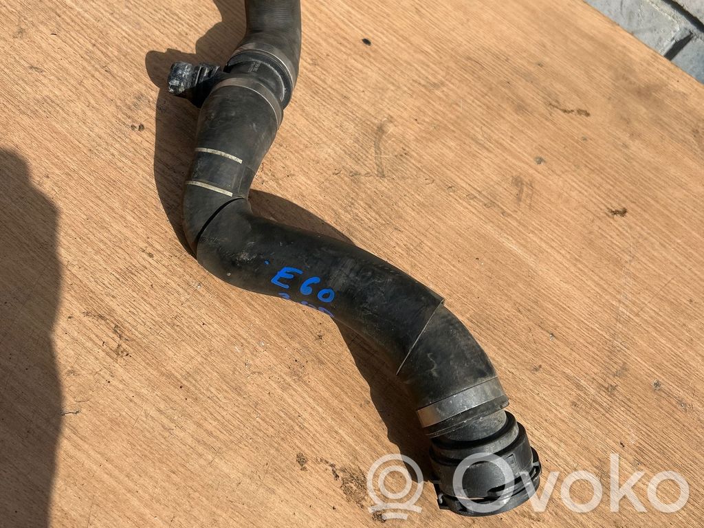 BMW 2 F22 F23 Engine coolant pipe/hose 