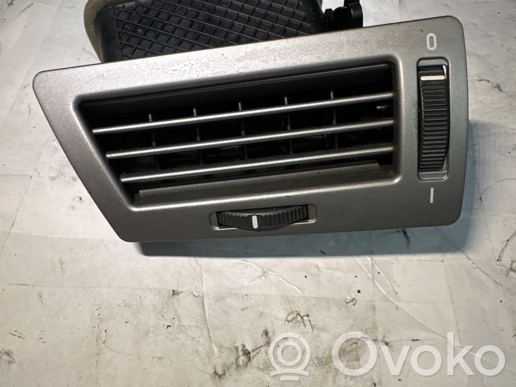 BMW 7 E65 E66 Šoninės oro grotelės 