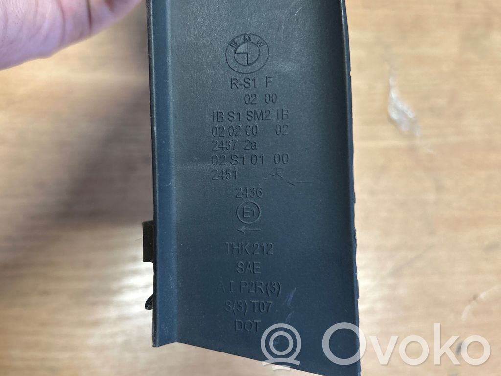 BMW 1 E82 E88 Takavalon valaisimen muotolista 
