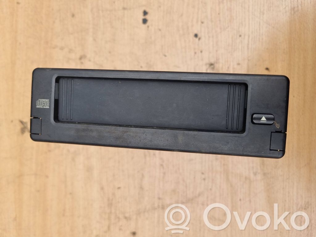 BMW 5 E60 E61 CD/DVD keitiklis 