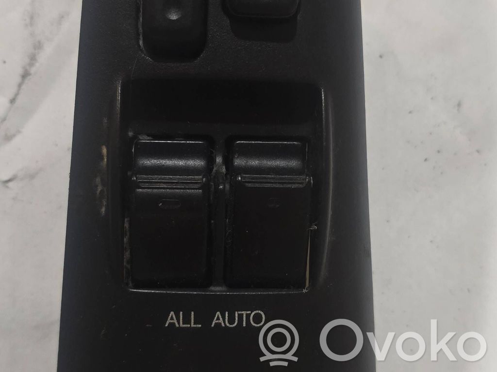 Toyota Corolla E120 E130 Electric window control switch 