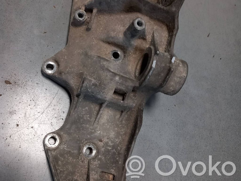 Audi A4 S4 B5 8D Generator/alternator bracket 