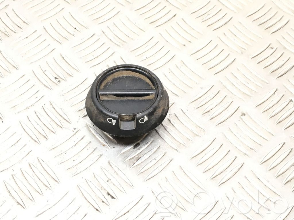 Headlight level height control switch   8200128309