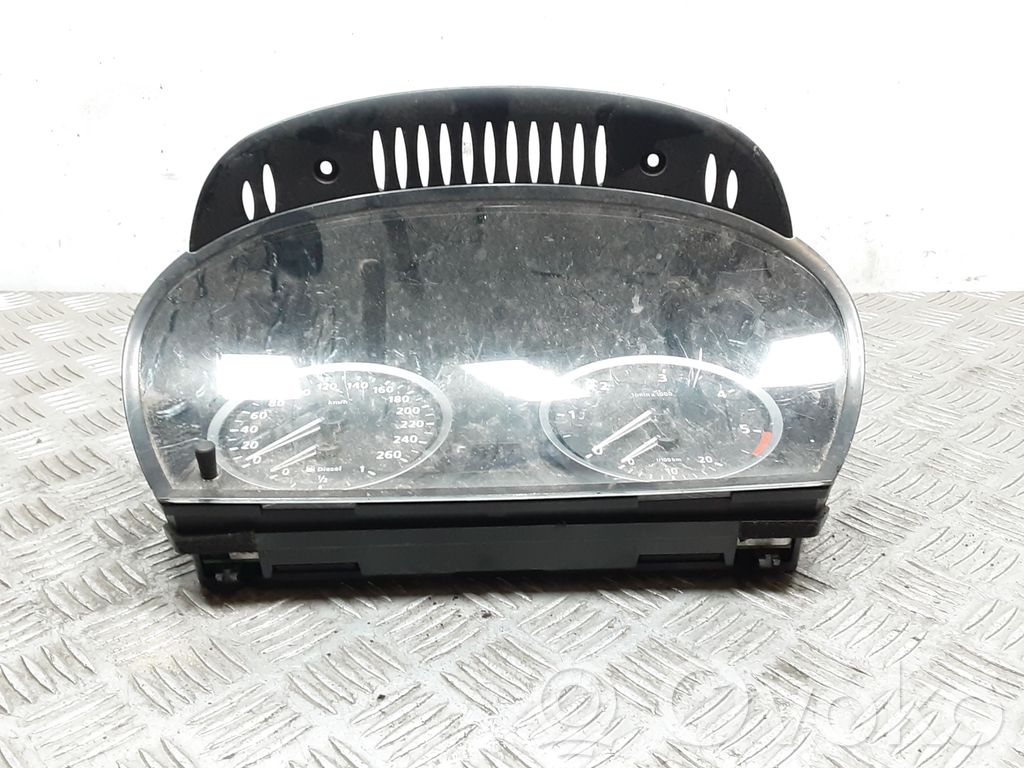 BMW 5 E60 E61 Spidometrs (instrumentu panelī) 