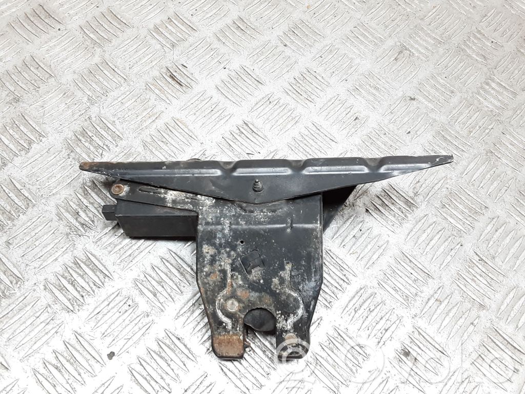 Tailgate/trunk/boot lock/catch/latch   7014870,080701