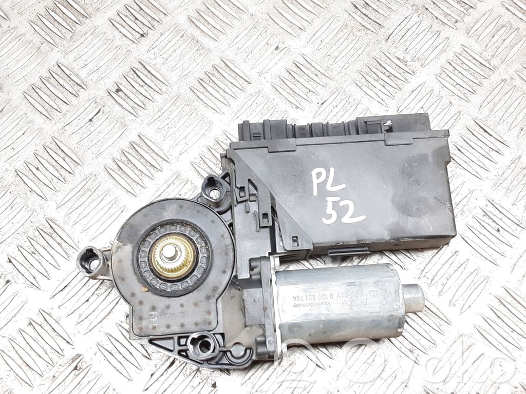 Audi A4 S4 B7 8E 8H Silnik regulatora szyby drzwi przednich 