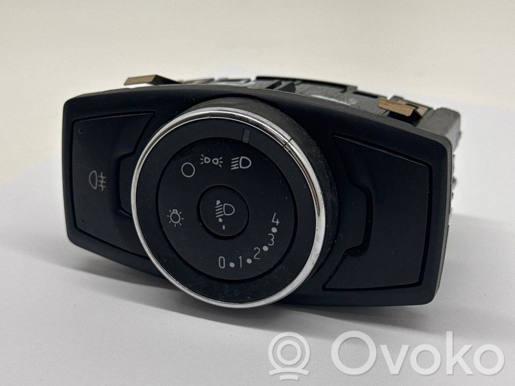 Ford Focus Light switch 