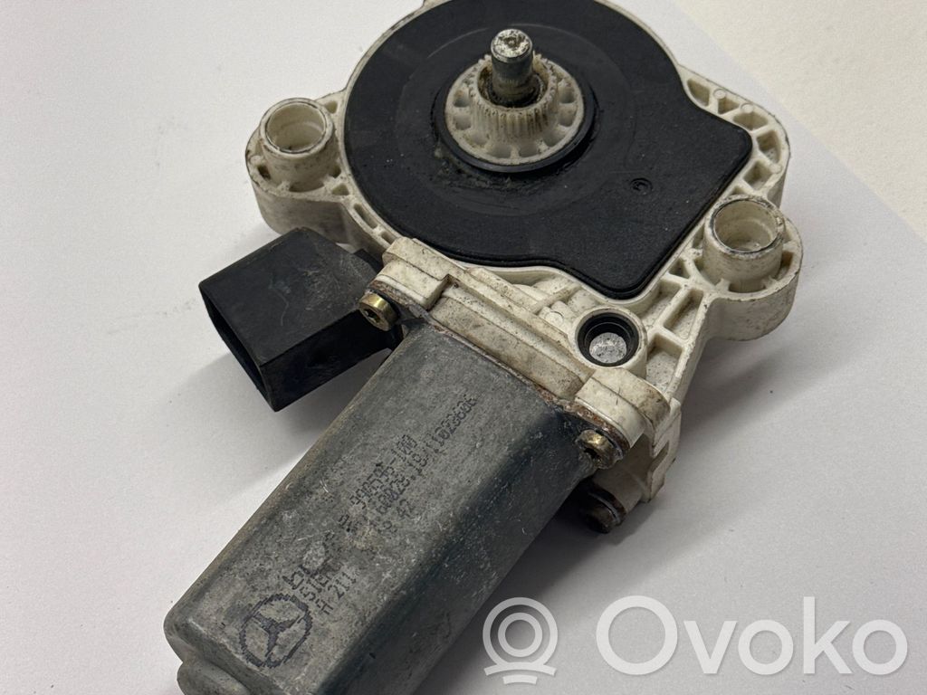 Silnik regulatora szyby drzwi przednich   990596100,600281871,1023606