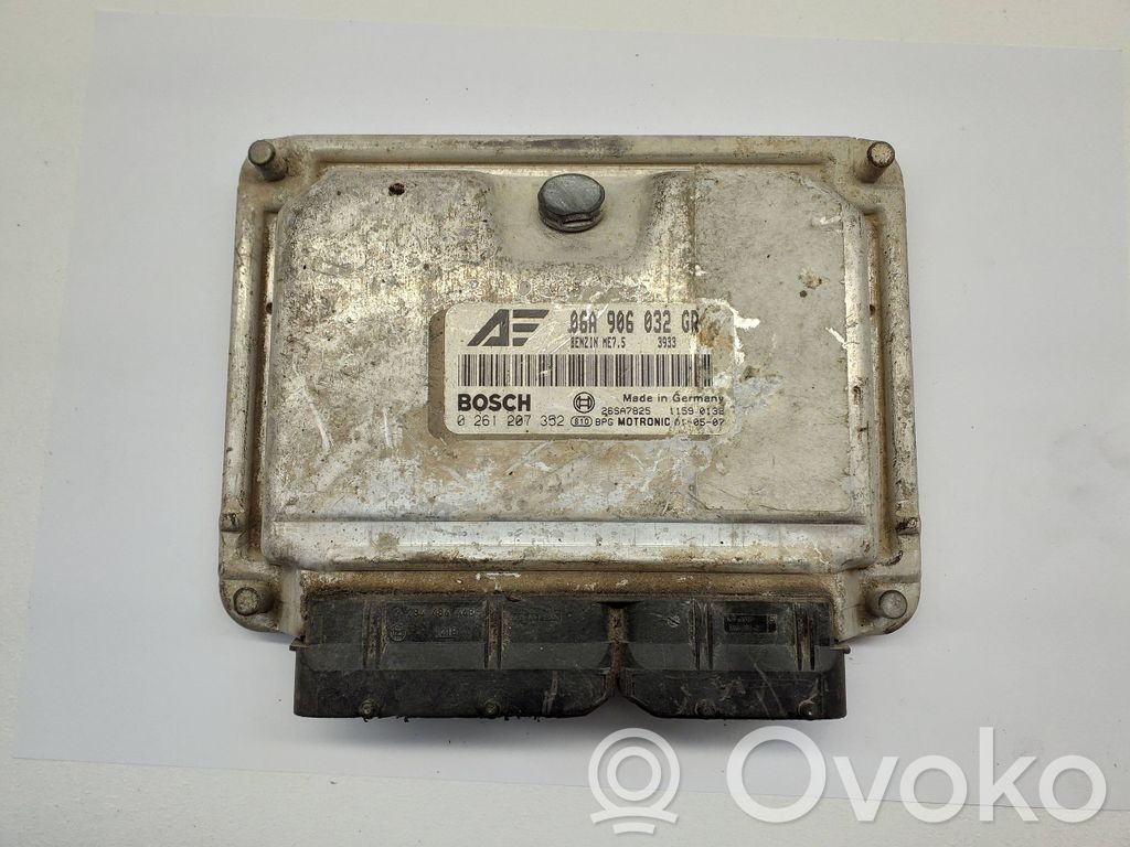 Volkswagen Sharan Engine control unit/module 