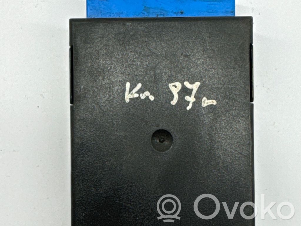 Other control units/modules   61358366381,711370