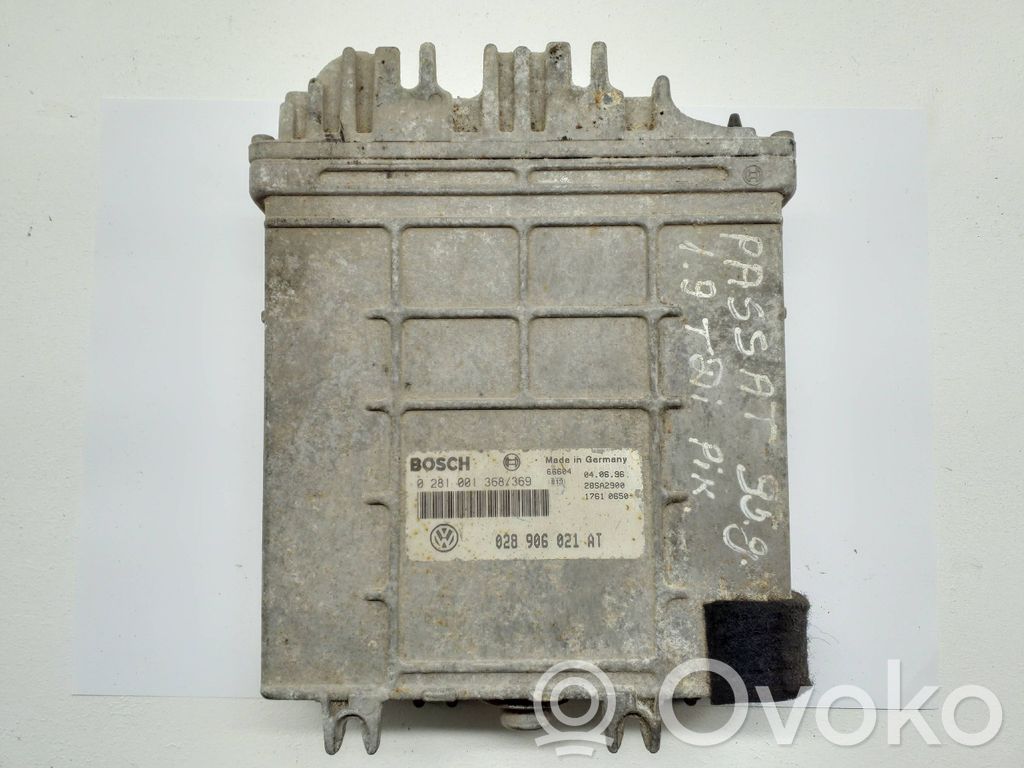 Volkswagen PASSAT B4 Engine control unit/module 