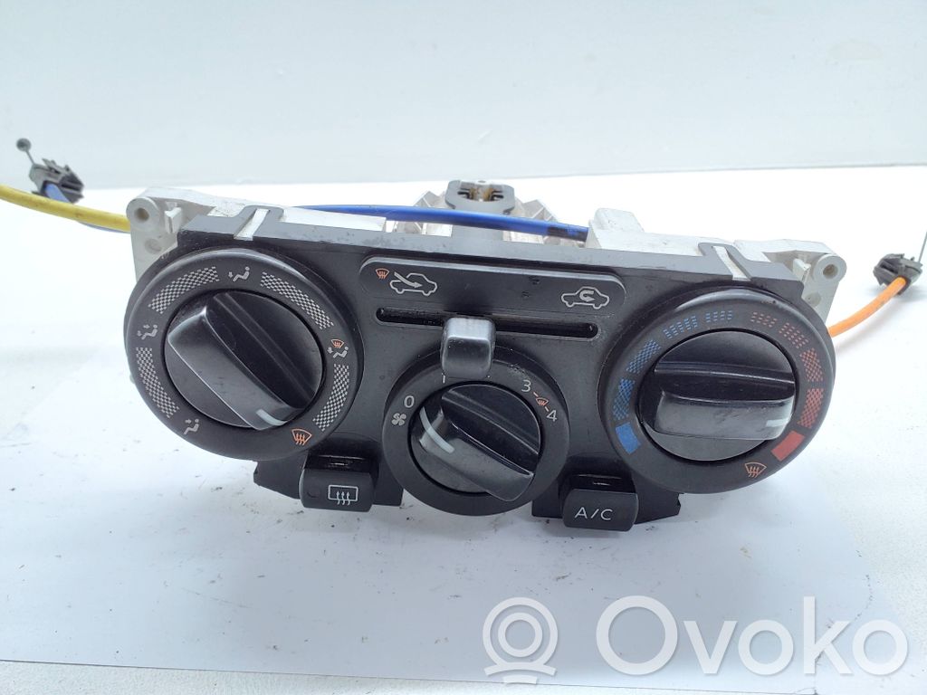 Nissan Note (E11) Climate control unit 