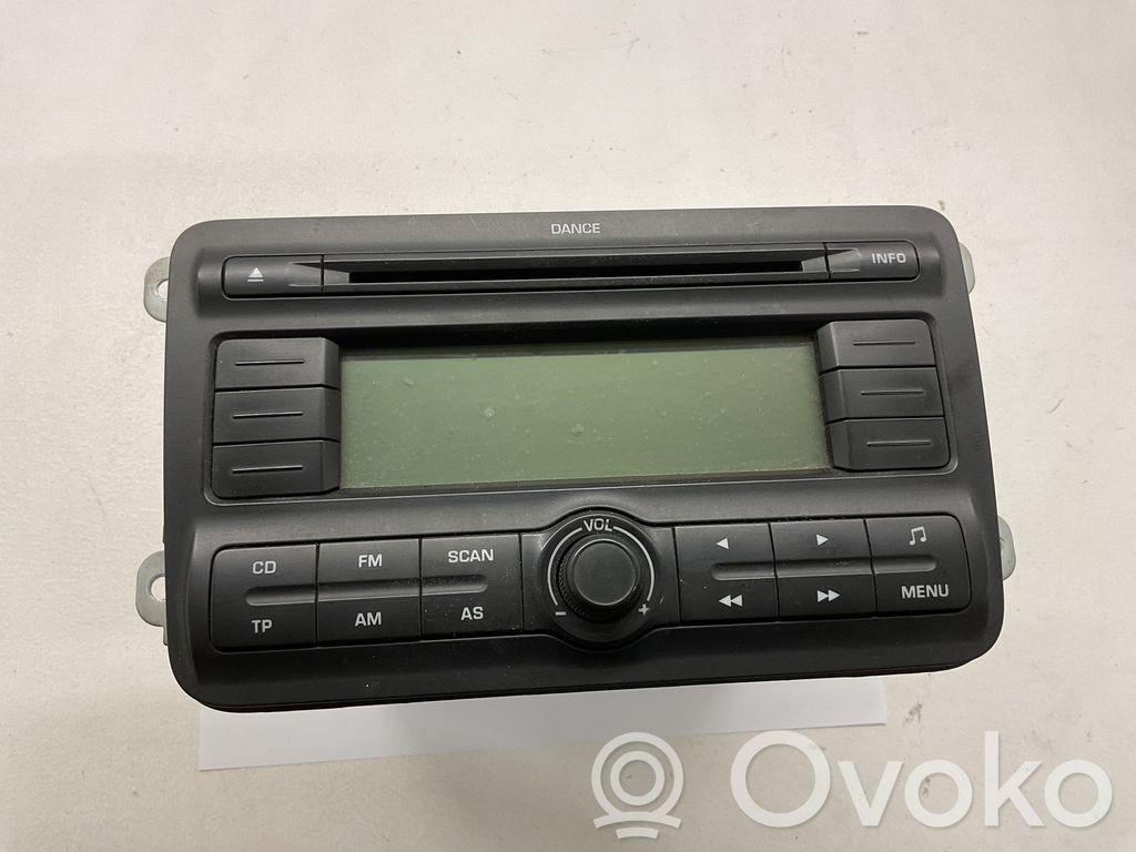 Panel / Radioodtwarzacz CD/DVD/GPS   5J0035161,VP6CBF18C815AE,10R032432,SK77Z3G0036380