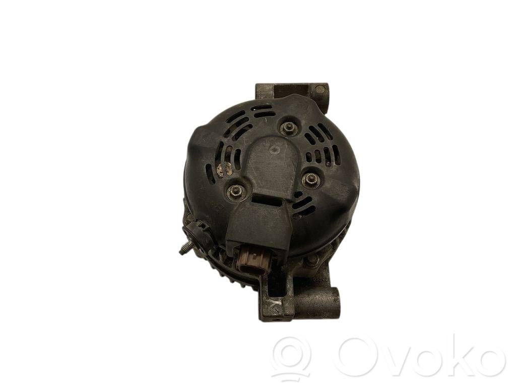 Toyota Avensis T250 Alternador 
