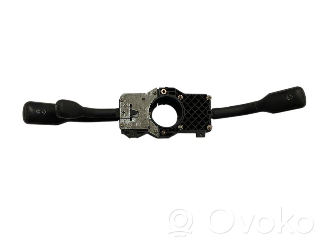 Audi A4 S4 B5 8D Wiper turn signal indicator stalk/switch 