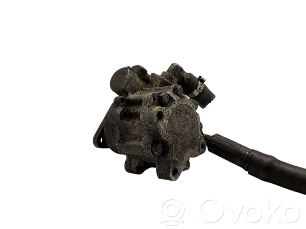 Audi A4 S4 B5 8D Ohjaustehostimen pumppu 