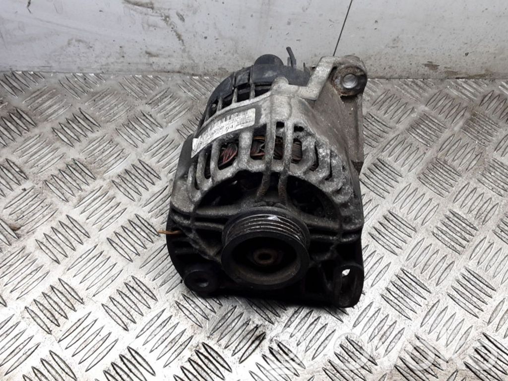 Fiat Punto (188) Alternator 