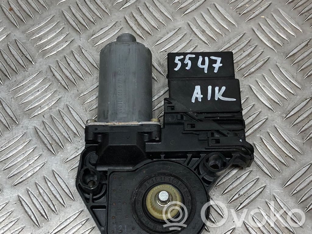 Volkswagen Golf IV Silniczek podnoszenia szyby drzwi tylnych 